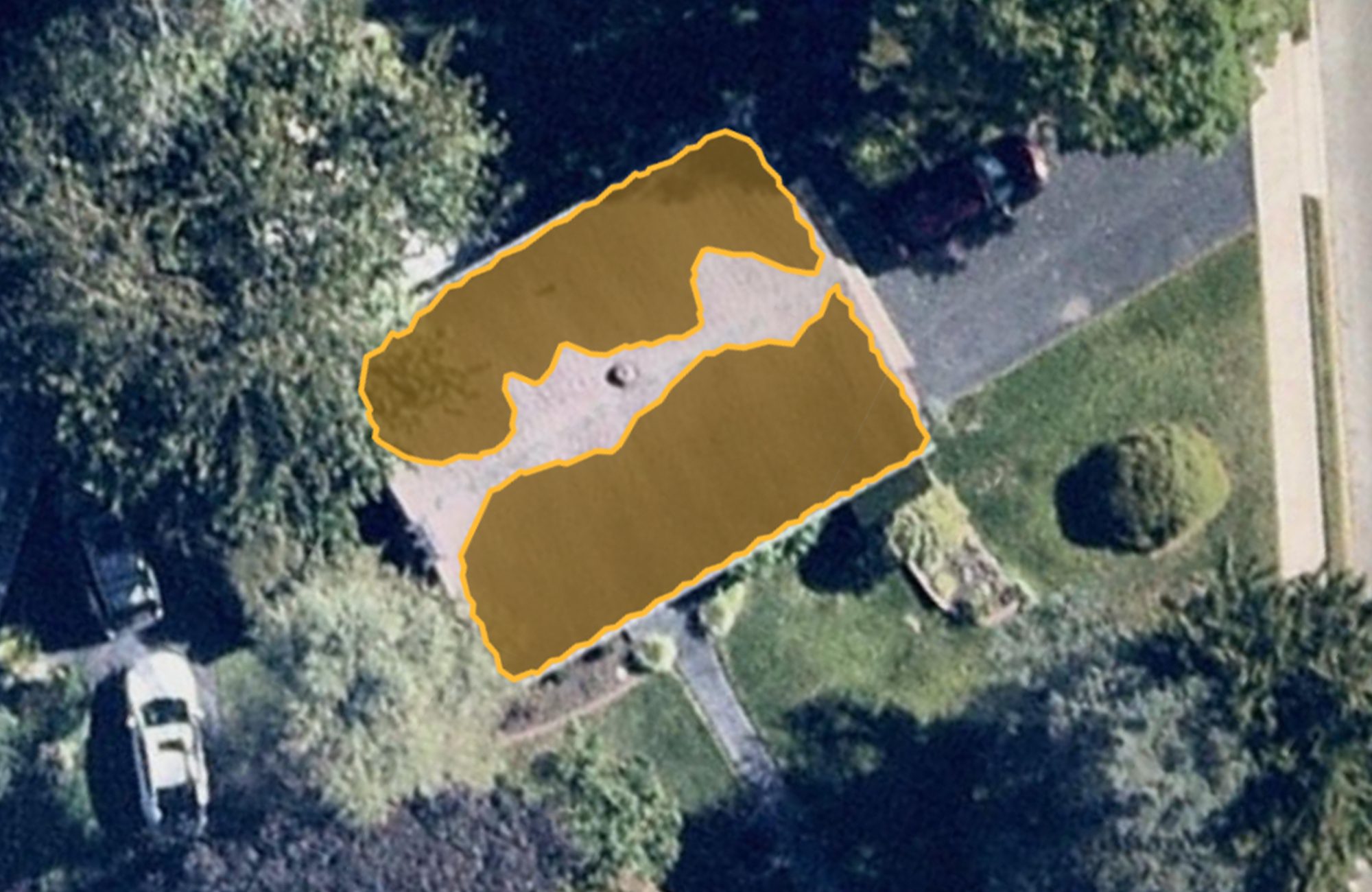 Rooftop Aerial Photo - Roof Staining Identified
